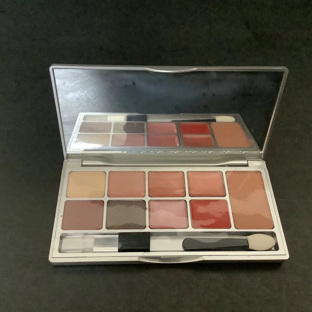 LOT #10 YOUR BEST FRIEND Your Connected Collection Eye Shadow Blush BRAND NEW!